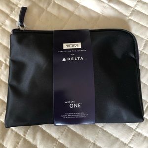 New, TUMI amenity kit for DELTA